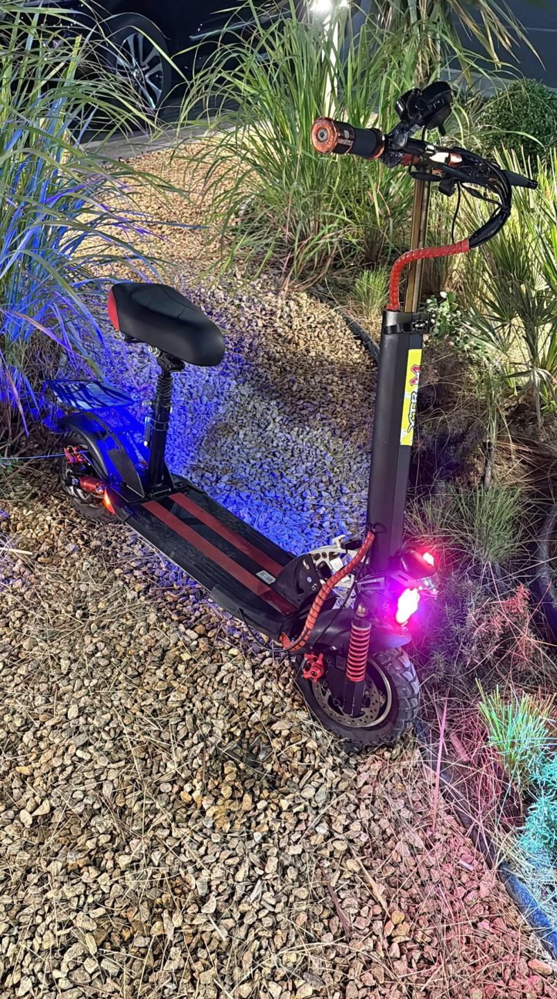 Electric scooter