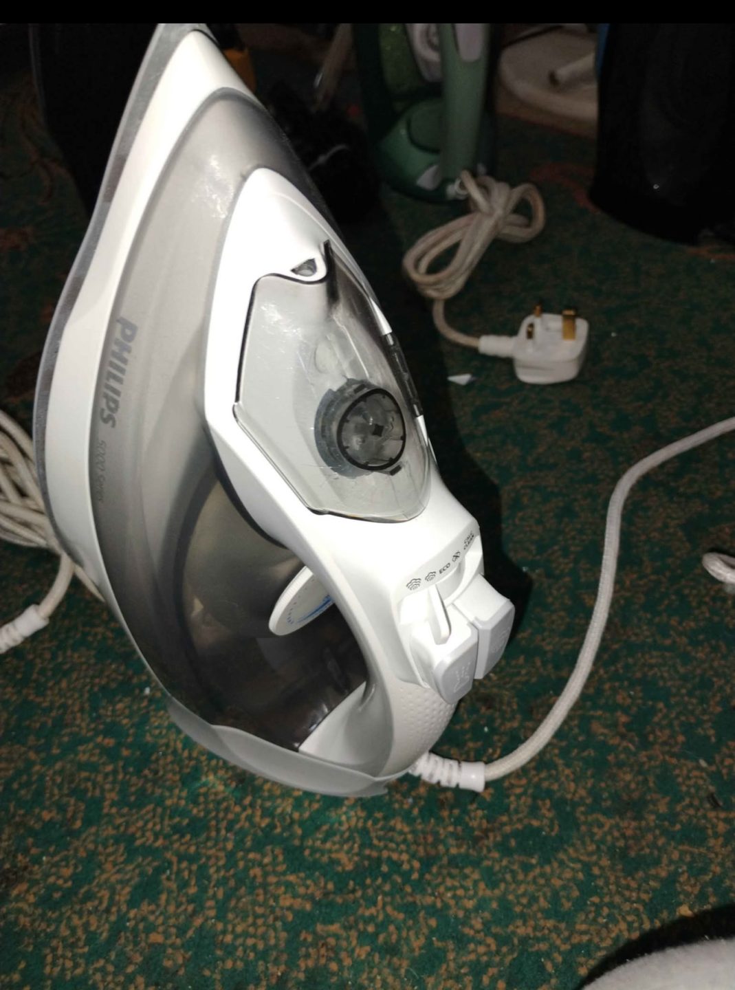 . Philips irons 2600w&2400w
